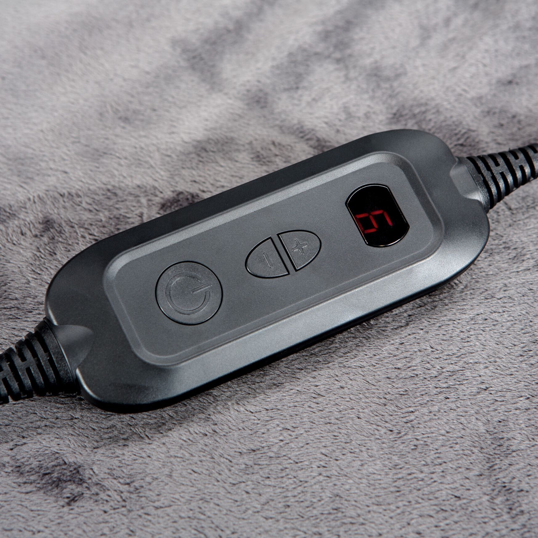 SensorPEDIC Heated Neck and Shoulder Wrap With Digital Controller, , alternate image number 2