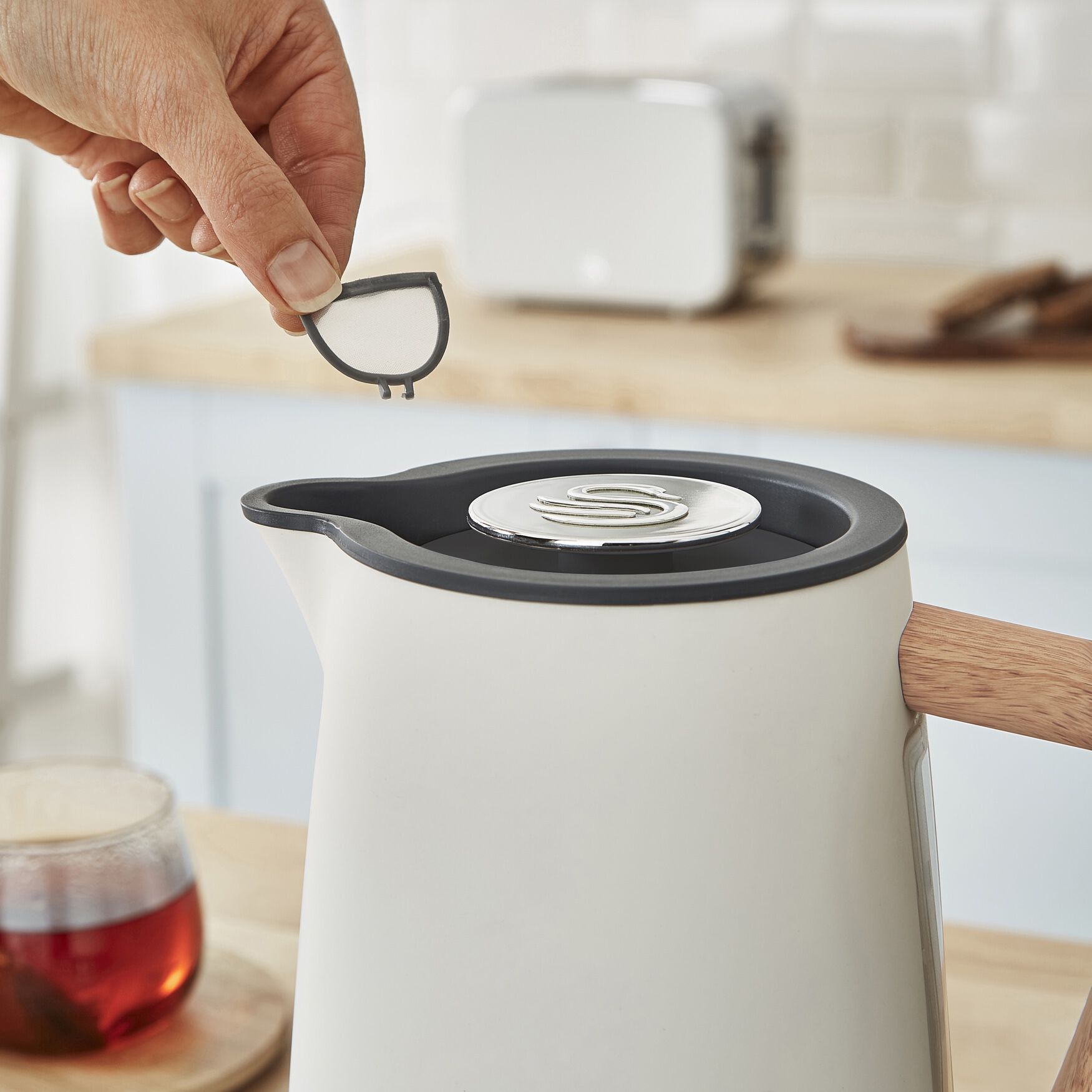 Nordic 1.7L Cordless Kettle - White, , on-hover image number 1