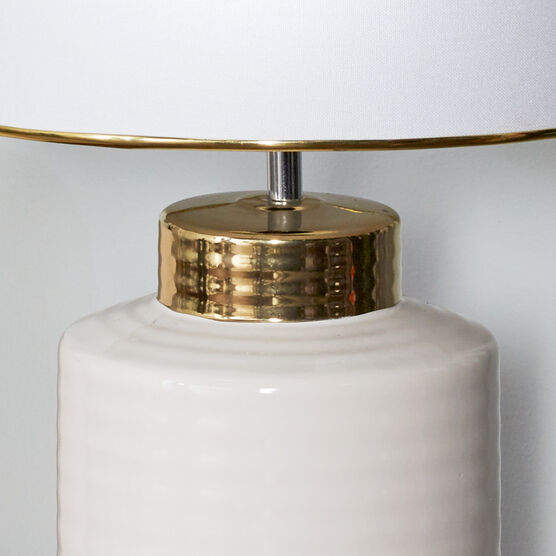 Cosmoliving By Cosmopolitan Ceramic Table Lamp, , alternate image number null