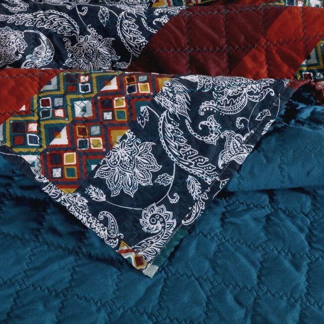 Vista Quilted Throw Blanket, , alternate image number null