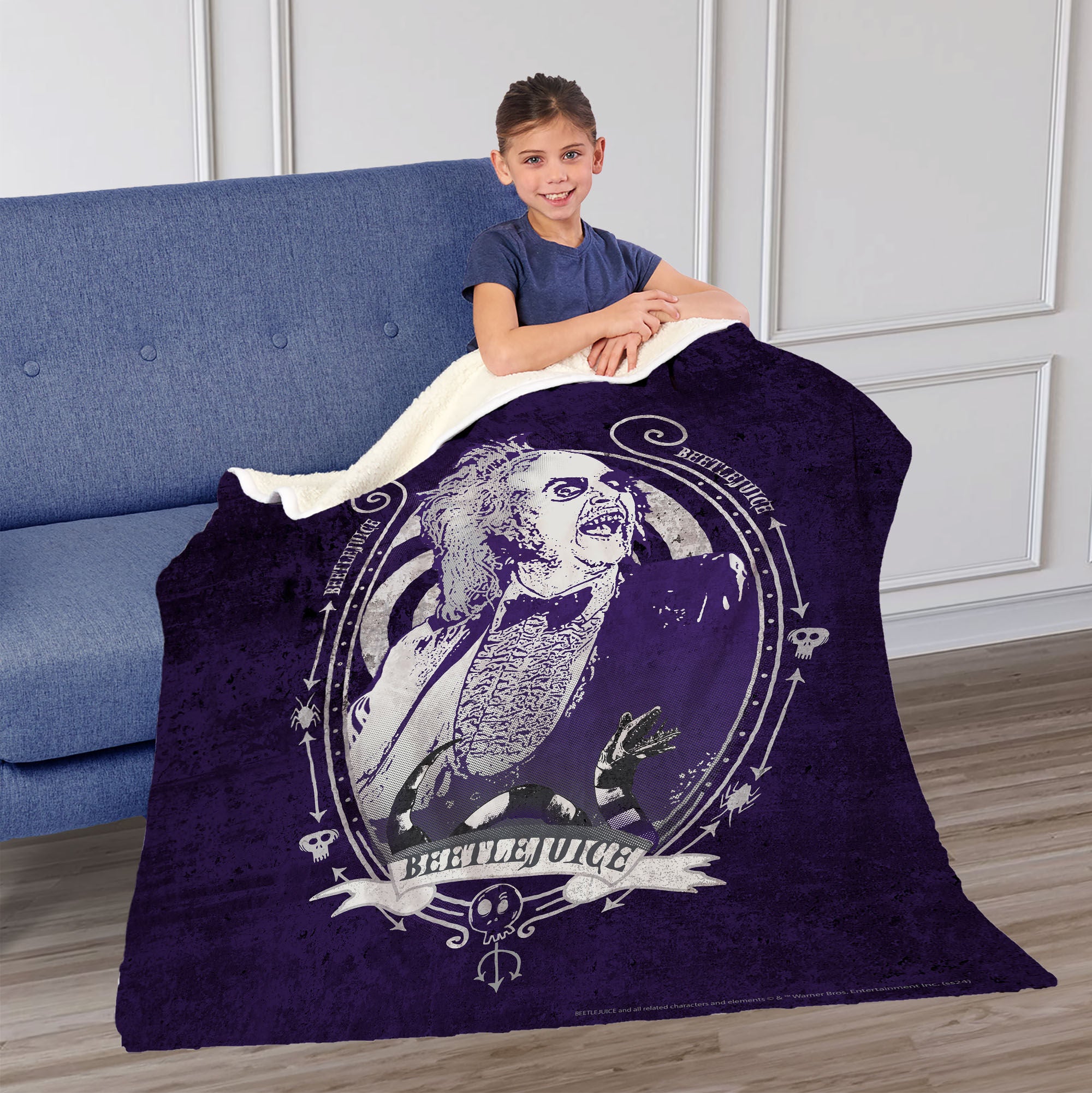 Warner Bros. Beetlejuice Big Dark Room Silk Touch Sherpa Throw Blanket 50X60 Inches, BLACK, on-hover image number 1