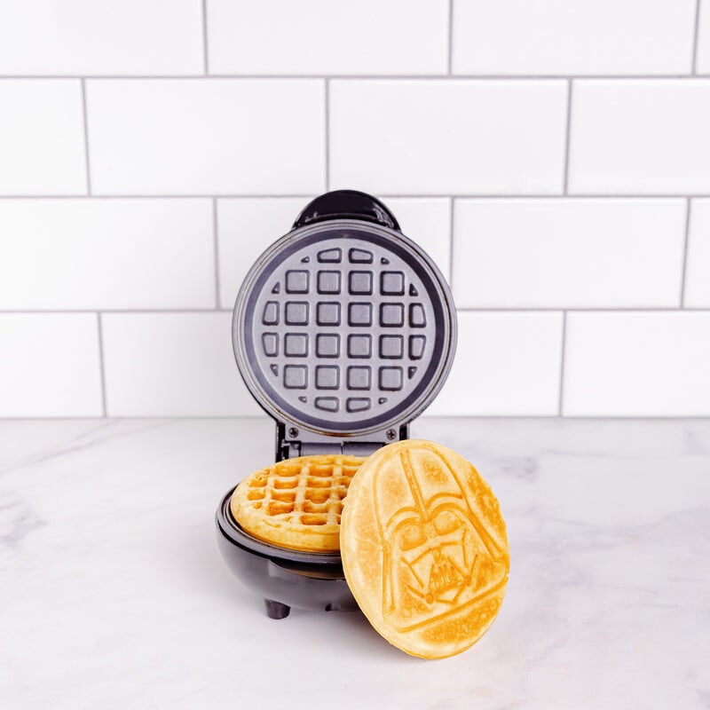 Star Wars Mini Darth Vader Waffle Maker, BLACK, alternate image number 4