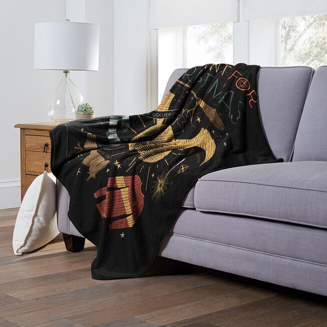Wb Harry Potter All I Want For Christmas Silk Touch Throw, , alternate image number null