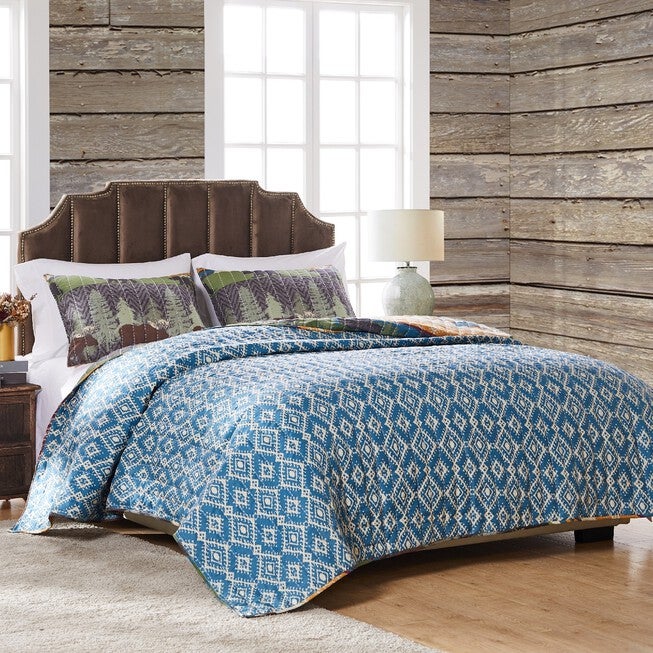 Black Bear Lodge Quilt And Pillow Sham Set, , alternate image number 2