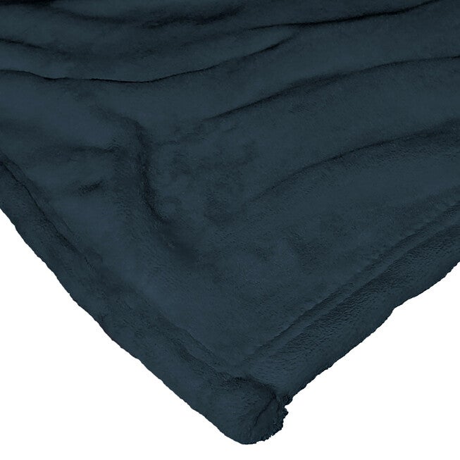 Wb Harry Potter Hogwarts This Christmas Silk Touch Throw, , alternate image number null