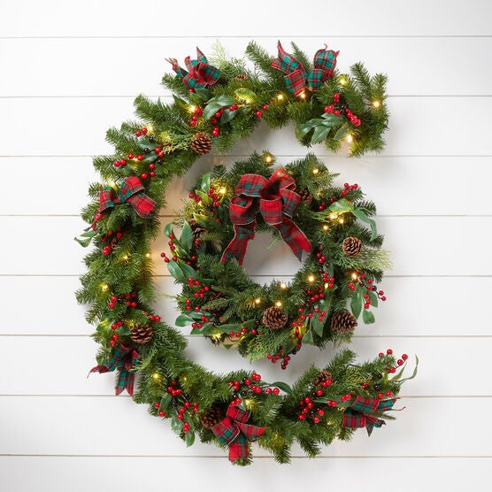 22" Pre-Lit Celeste Wreath, PLAID, hi-res image number null