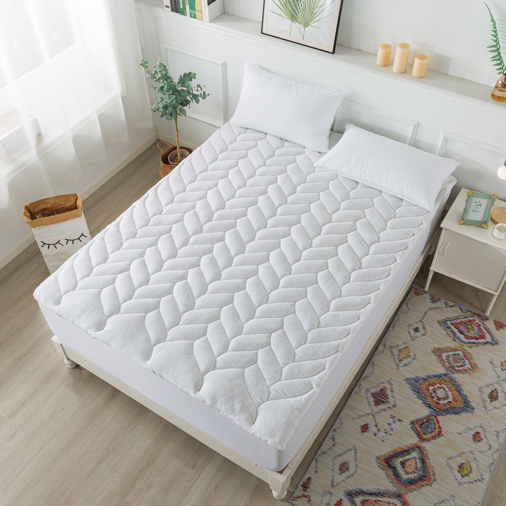 Micro-Mink Down Alternative 1 In. Mattress Topper Mattress Toppers, WHITE, hi-res image number 0