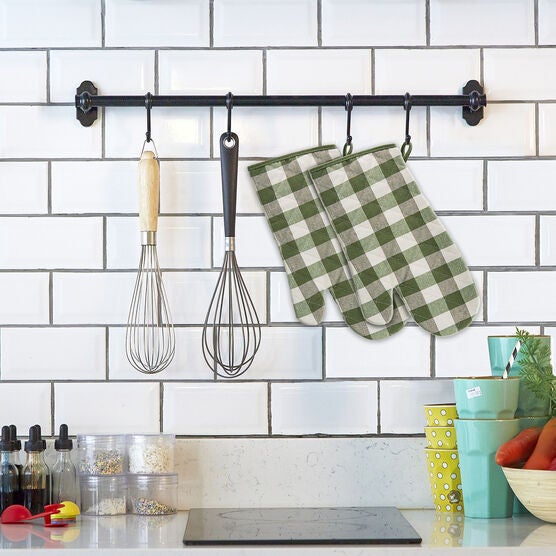 Buffalo Check Oven Mitt 7-in x 13-in - Set of Two, , alternate image number null