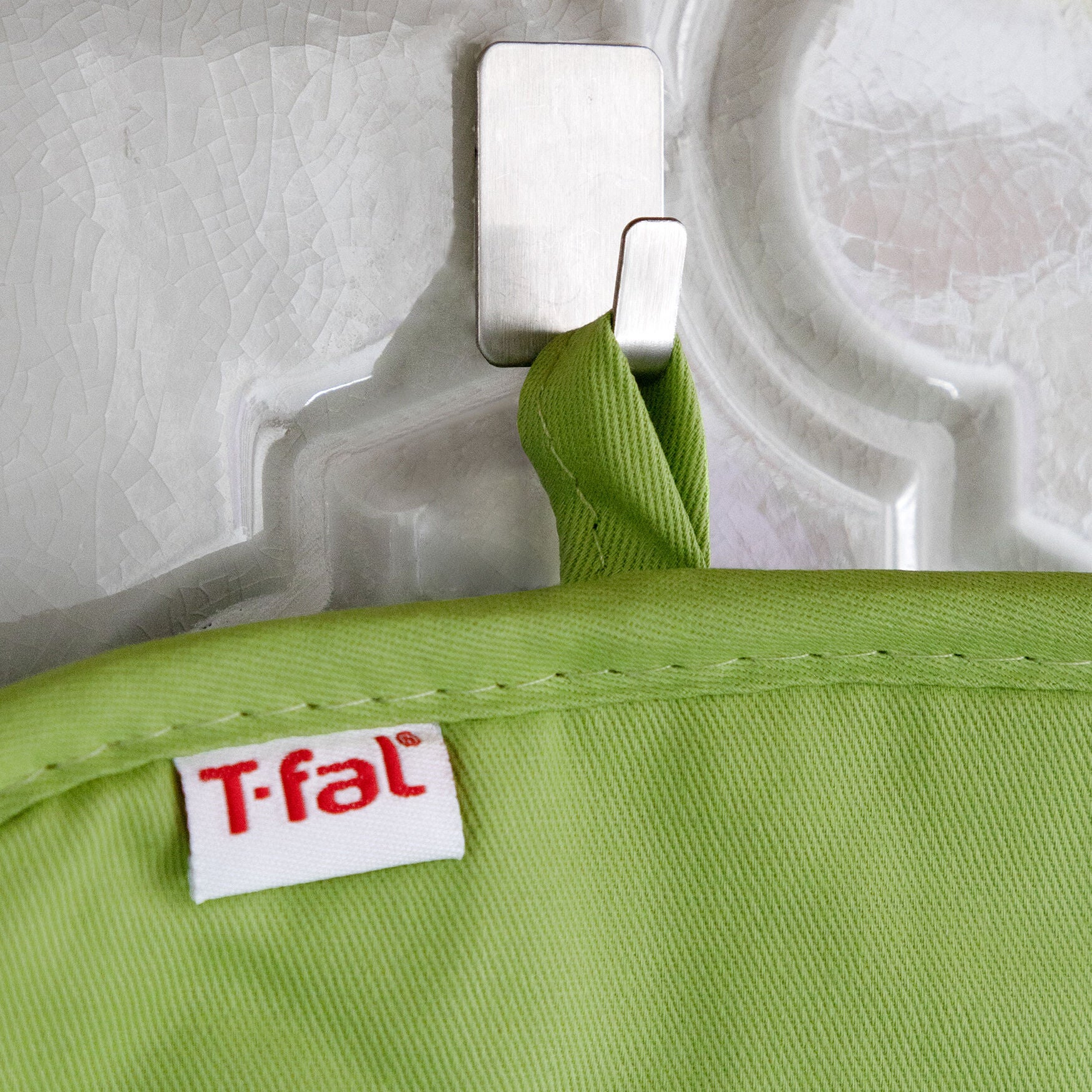 Medallion Silicone Pot Holders, Set Of 2, , alternate image number 2