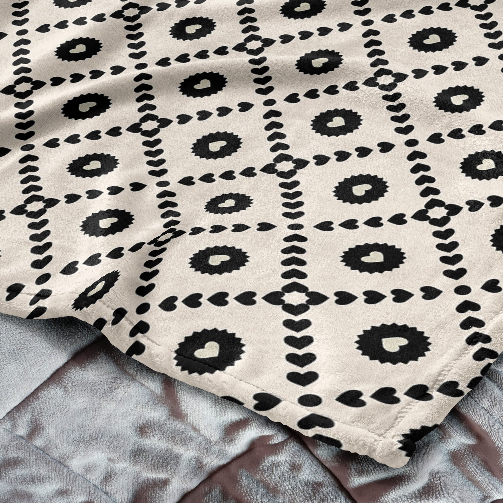 Valentine's Day Silk Touch Throw Blanket 60x80 Inches, BLACK HEARTS, alternate image number 4