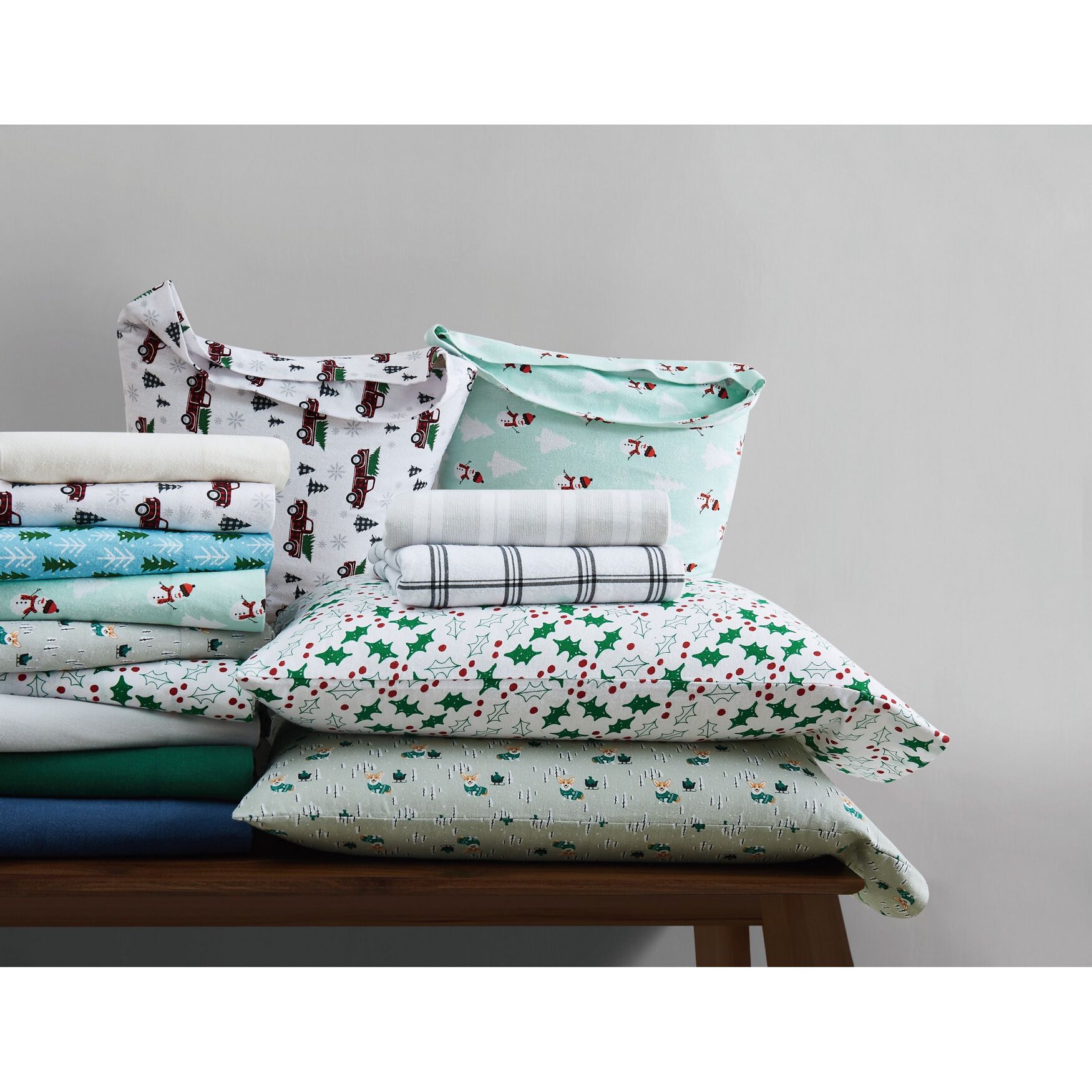 Corgi Snowday Flannel Sheet Set, , alternate image number 3