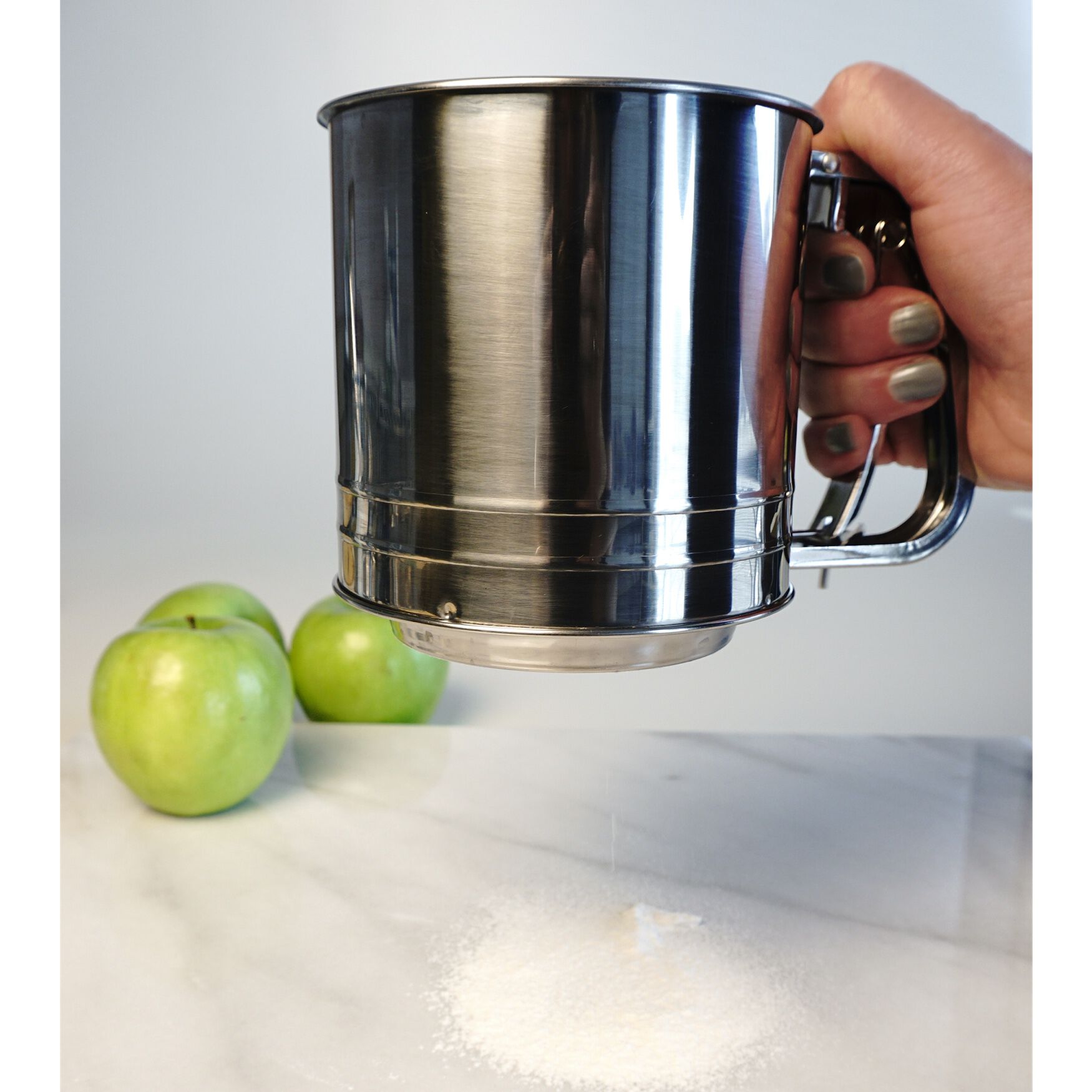 Triple Mesh Stainless Steel 5 Cup Flour Sifter, , alternate image number 4