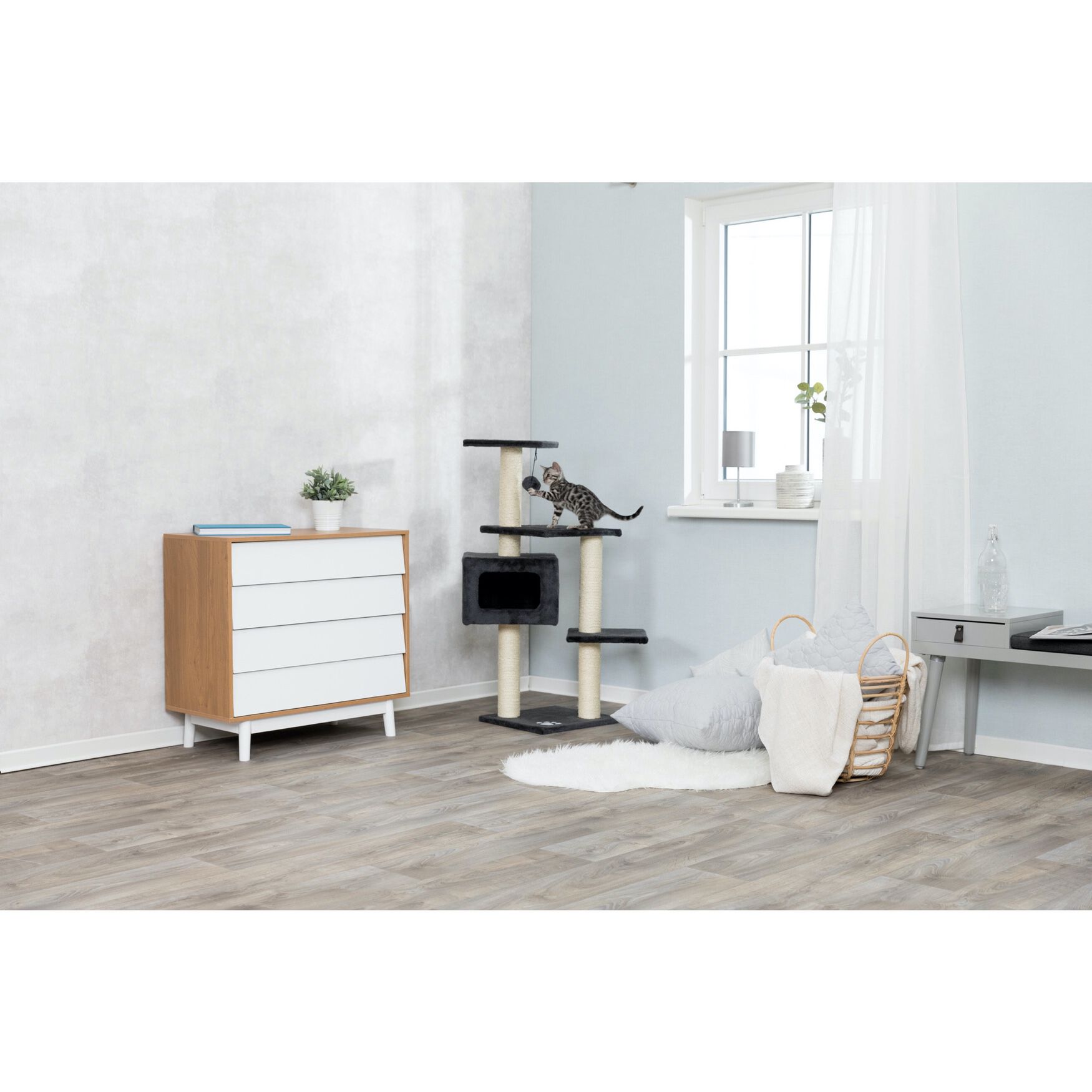 Palamos Cat Tower, , alternate image number 3