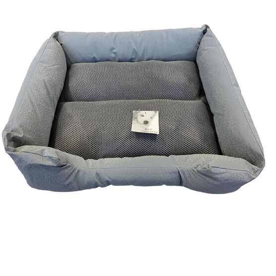 SELF COOLING EMBOSSED FAUX LEATHER DOG BED- GRAY Medium size, GRAY, hi-res image number null