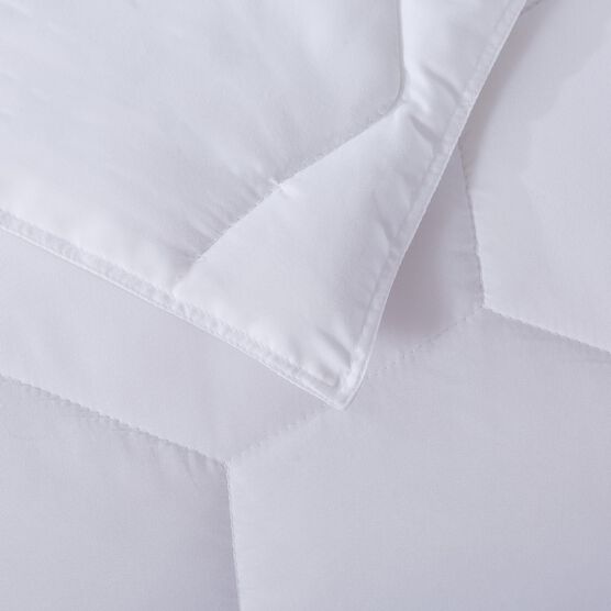 Honeycomb Down Alternative Blanket, White, , alternate image number null