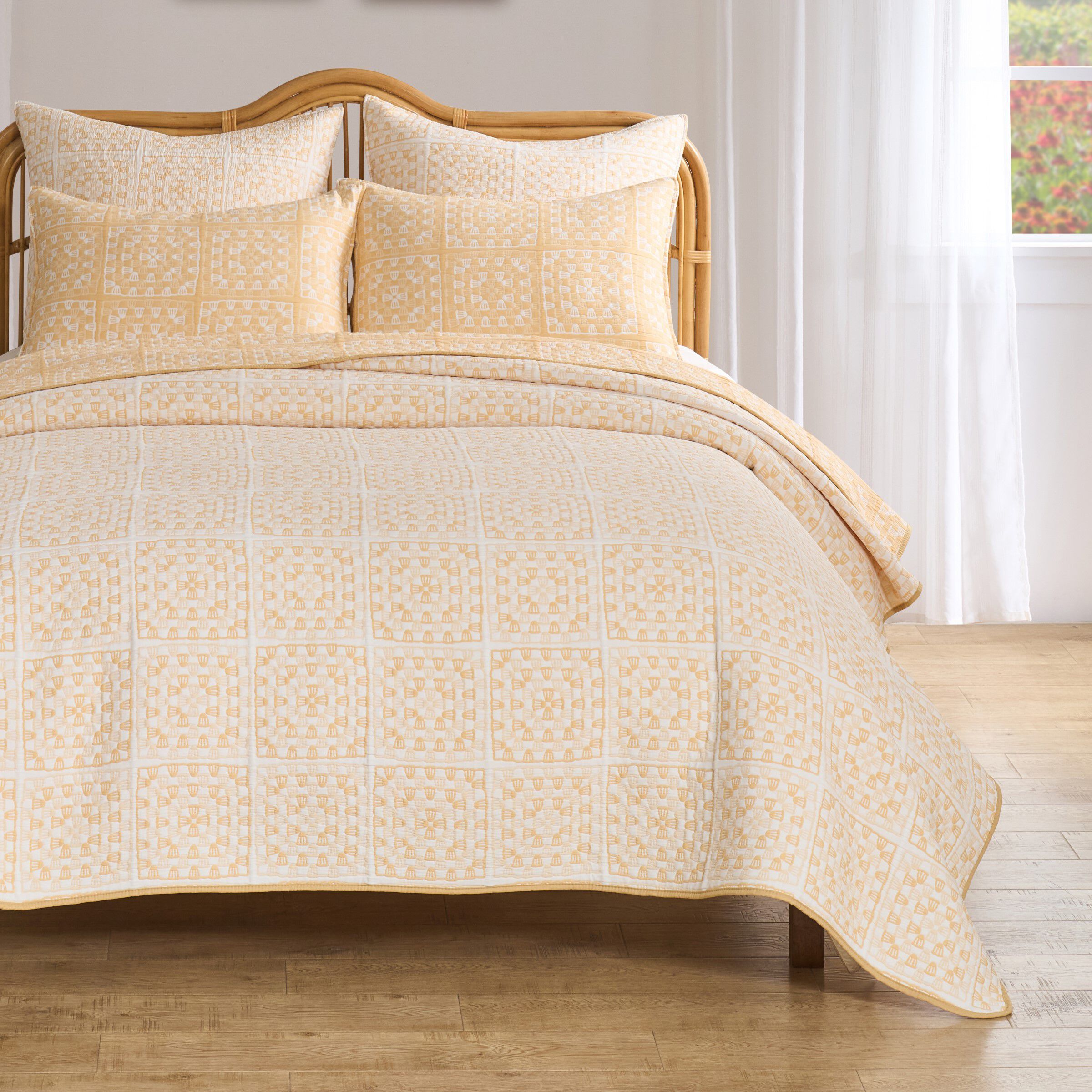 Granny Squares Vintage Retro Crochet-Inspired Reversible Coverlet Set, GOLD, alternate image number 1