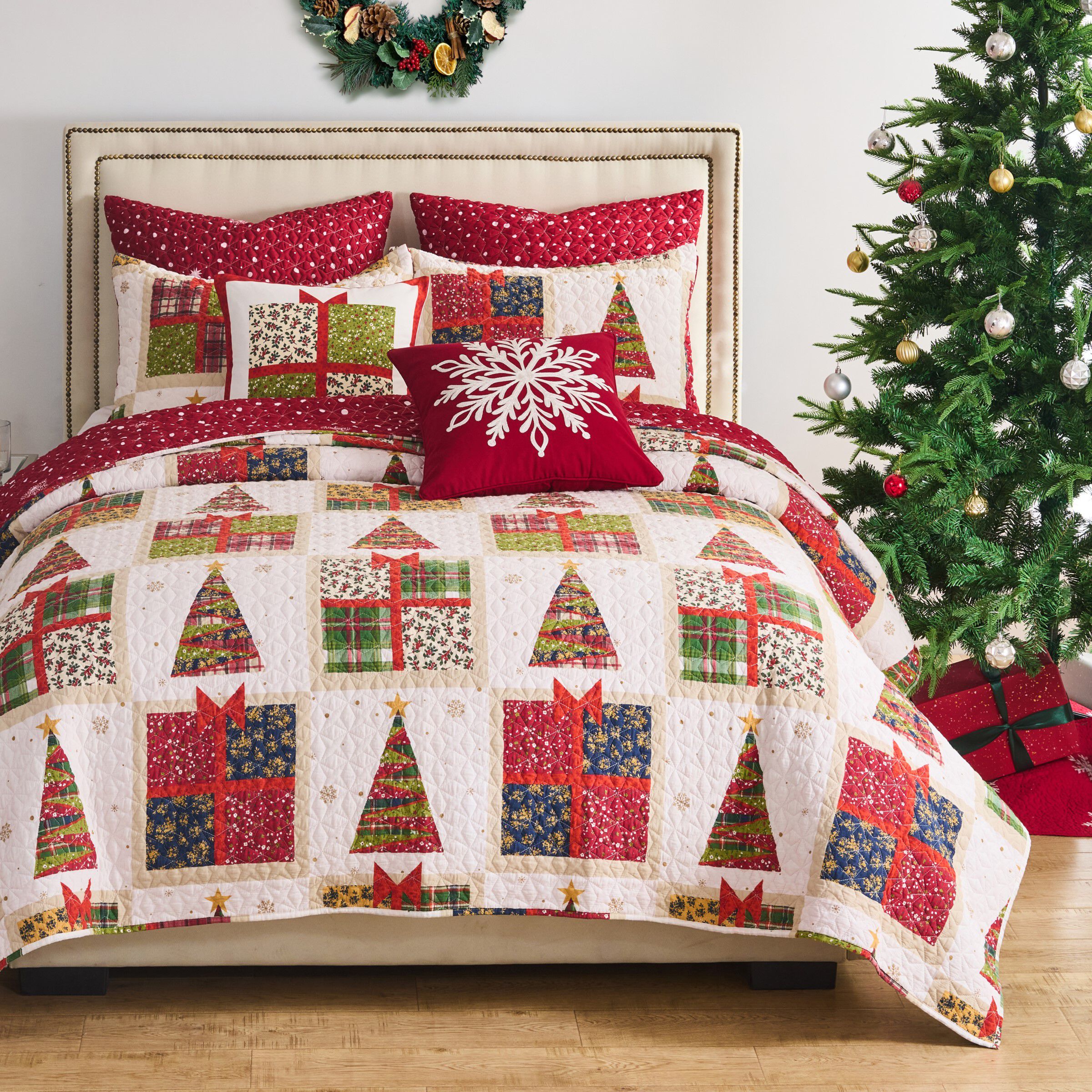 Deck the Halls Festive Holiday Patchwork Print Finely Stitched Quilt Set, RED, alternate image number 1