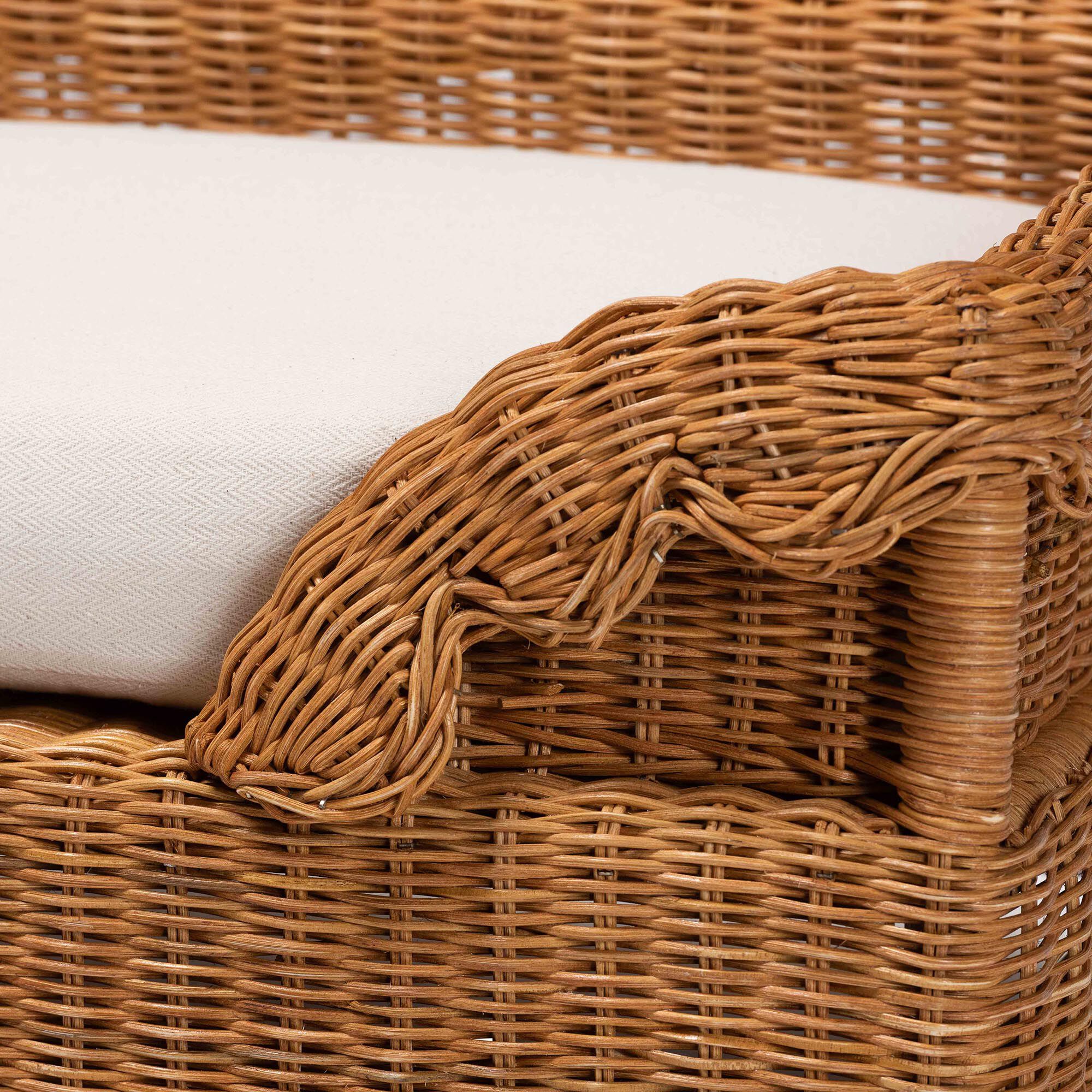 Papina Natural Rattan Pet Bed with Scalloped Sides, 25.6 inches, HONEY, alternate image number 5