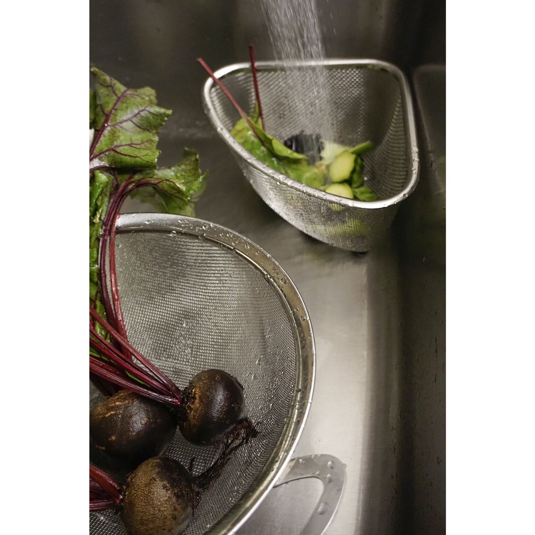 Mesh Colander 4qt, , alternate image number 2