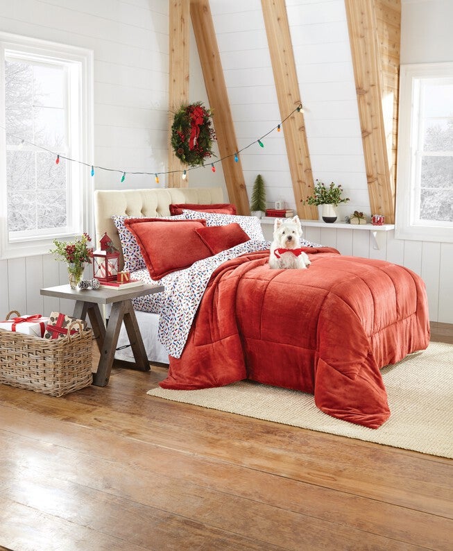 BH Studio Microfleece Comforter, , alternate image number null