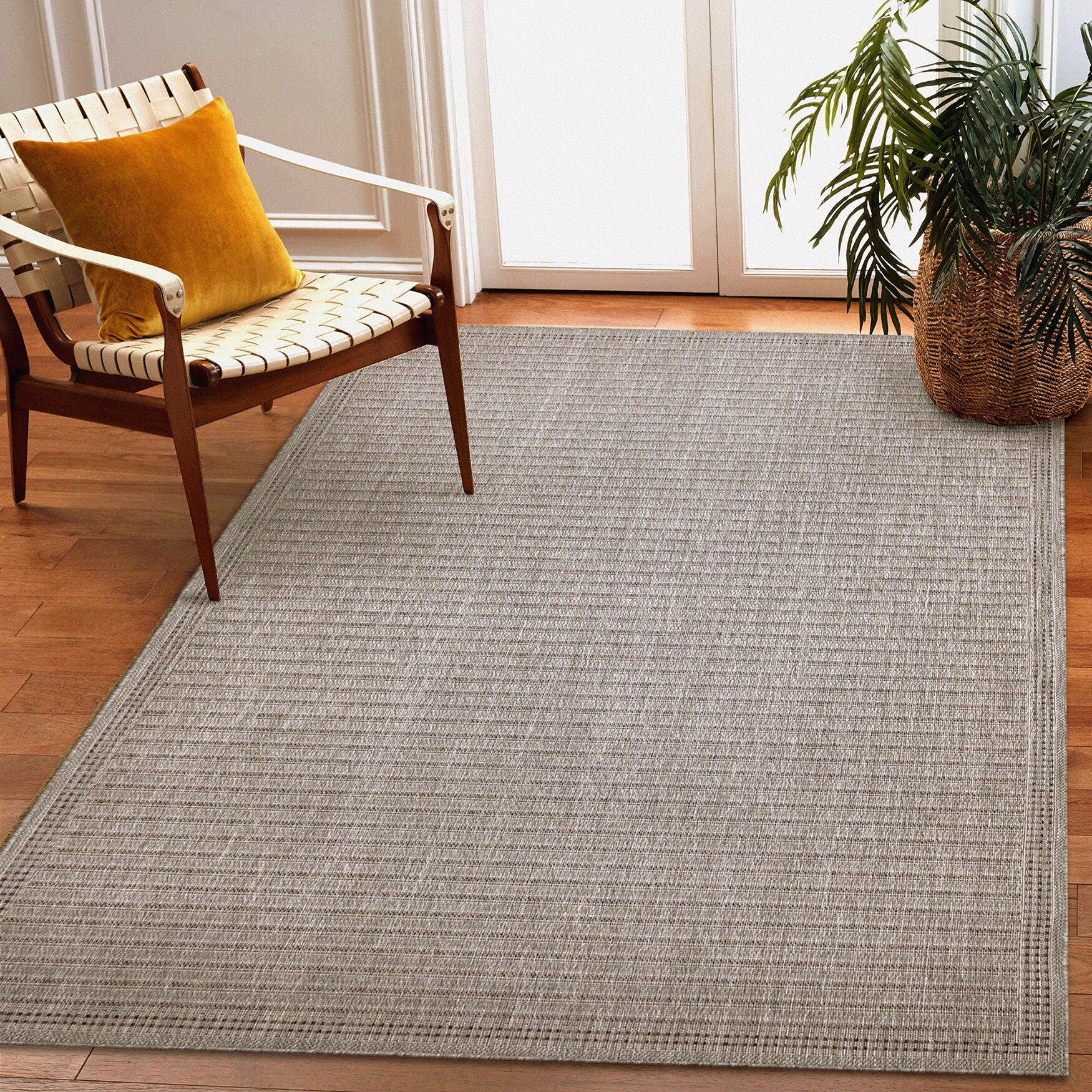 Malibu Simple Border Indoor/Outdoor Area Rug Charcoal, , alternate image number 4