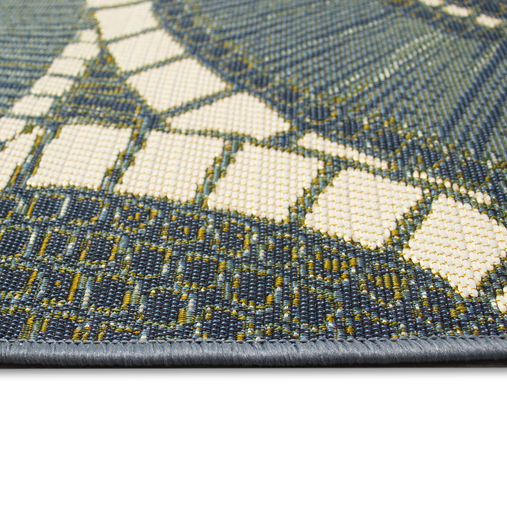 Liora Manne Marina Circles Indoor/Outdoor Area Rug Azure 6 feet 6 inches x 9 feet 4 inches, AQUA, alternate image number 4