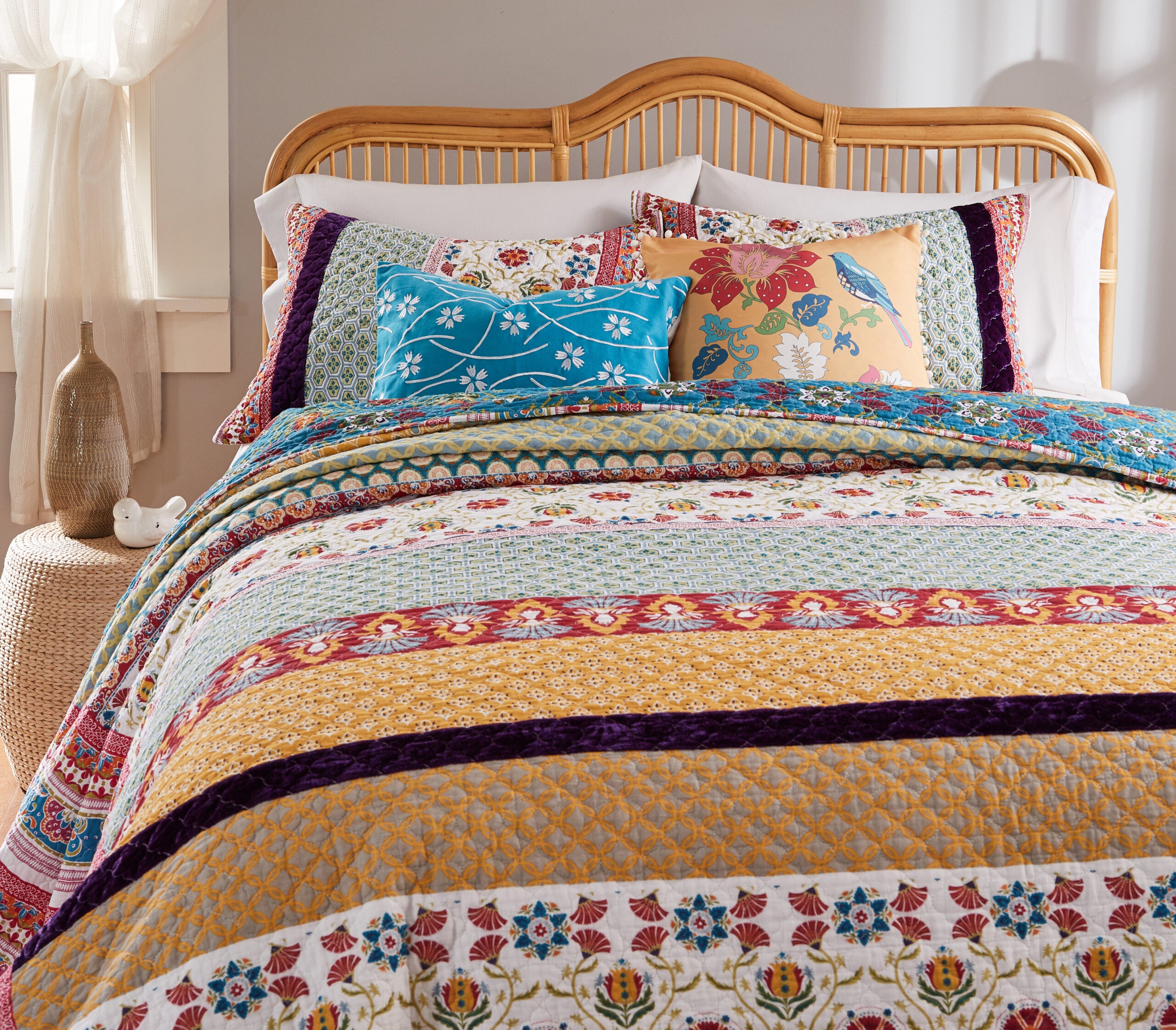 Thalia Finely Stitched Quilt Set with Decorative Pillows, TANGO, alternate image number 2