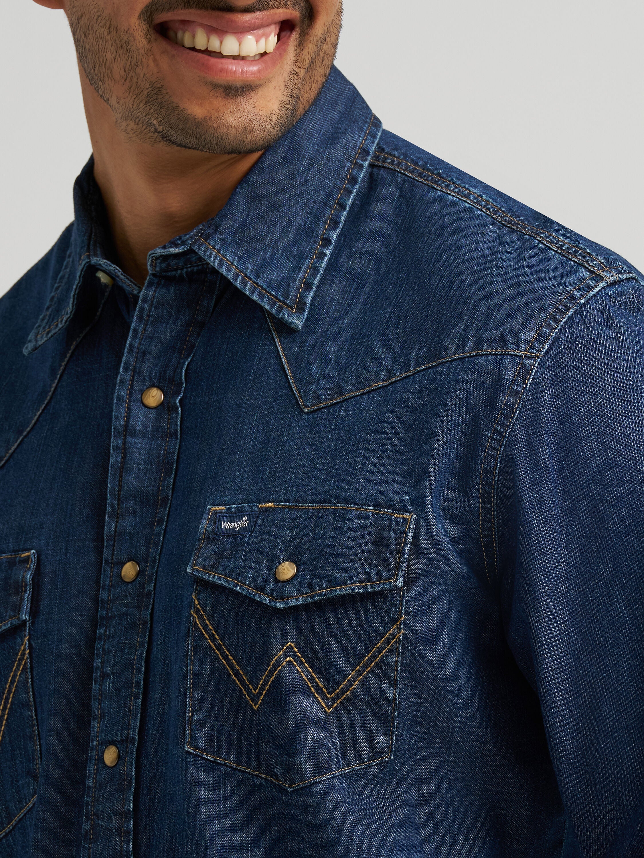 Wrangler Classic Denim Western Snap Shirt, DARK DENIM, alternate image number 2