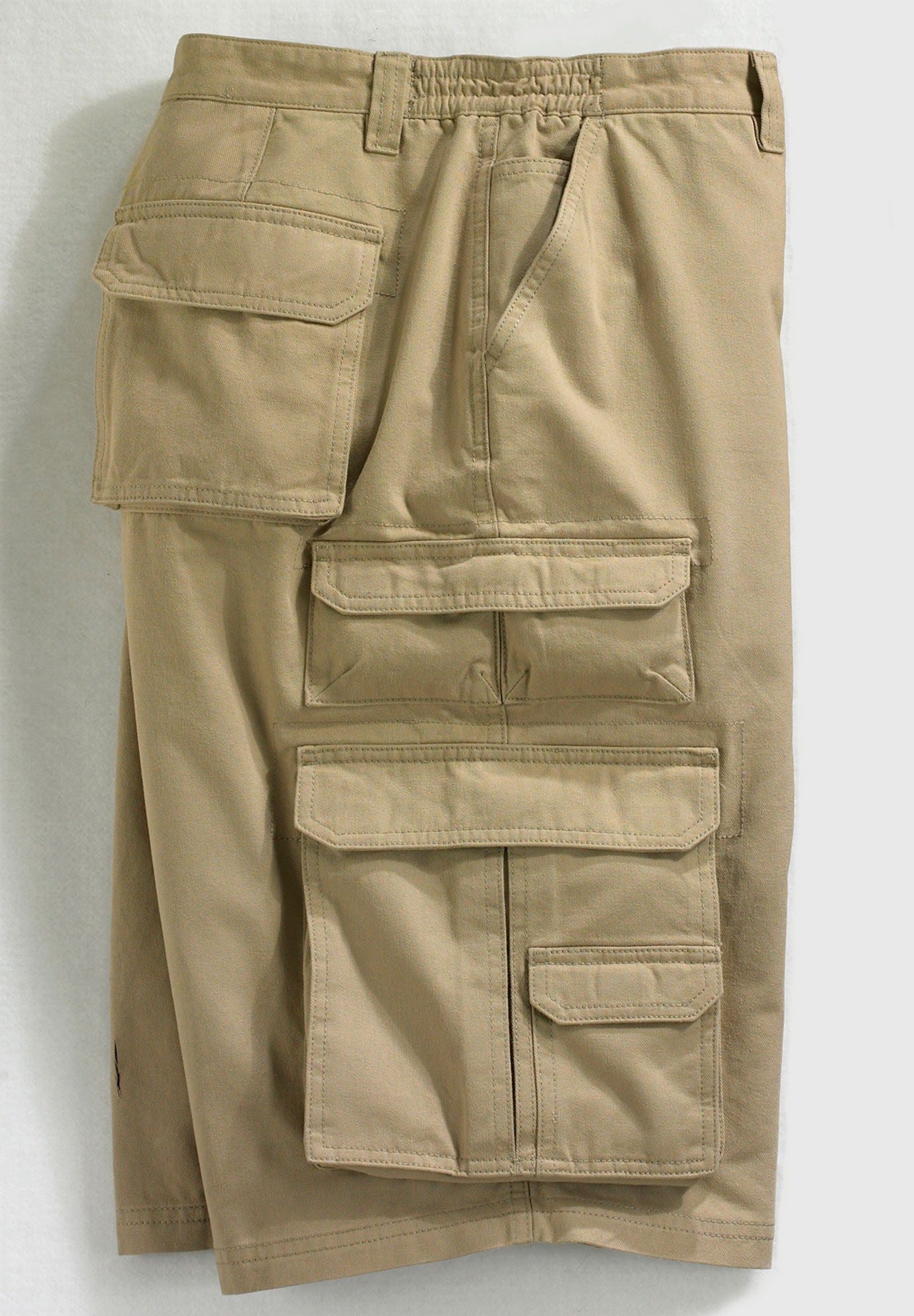 Cargo pocket clearance