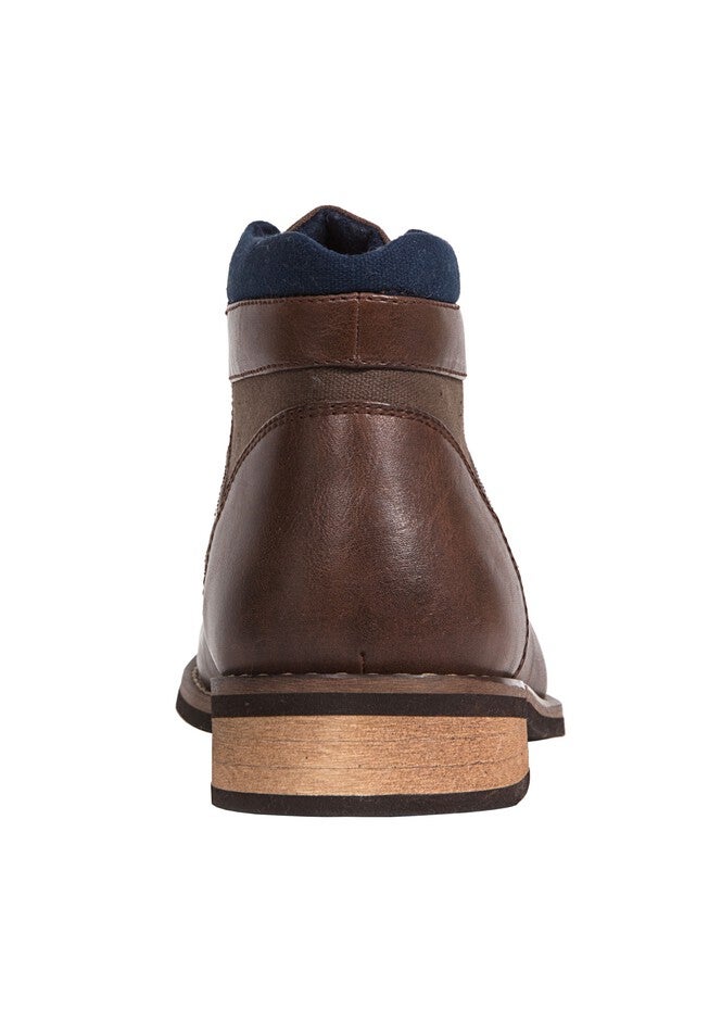 Deer Stags® Irvine Lightweight Memory Foam Chukka Boots, , on-hover image number null