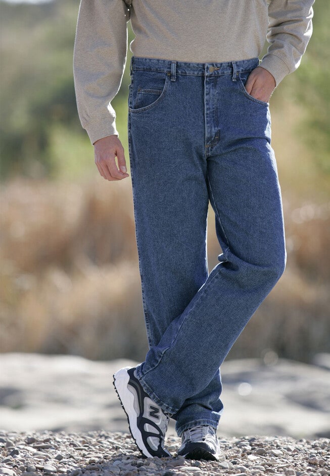 Wrangler® Relaxed Fit Classic Jeans, , alternate image number 4