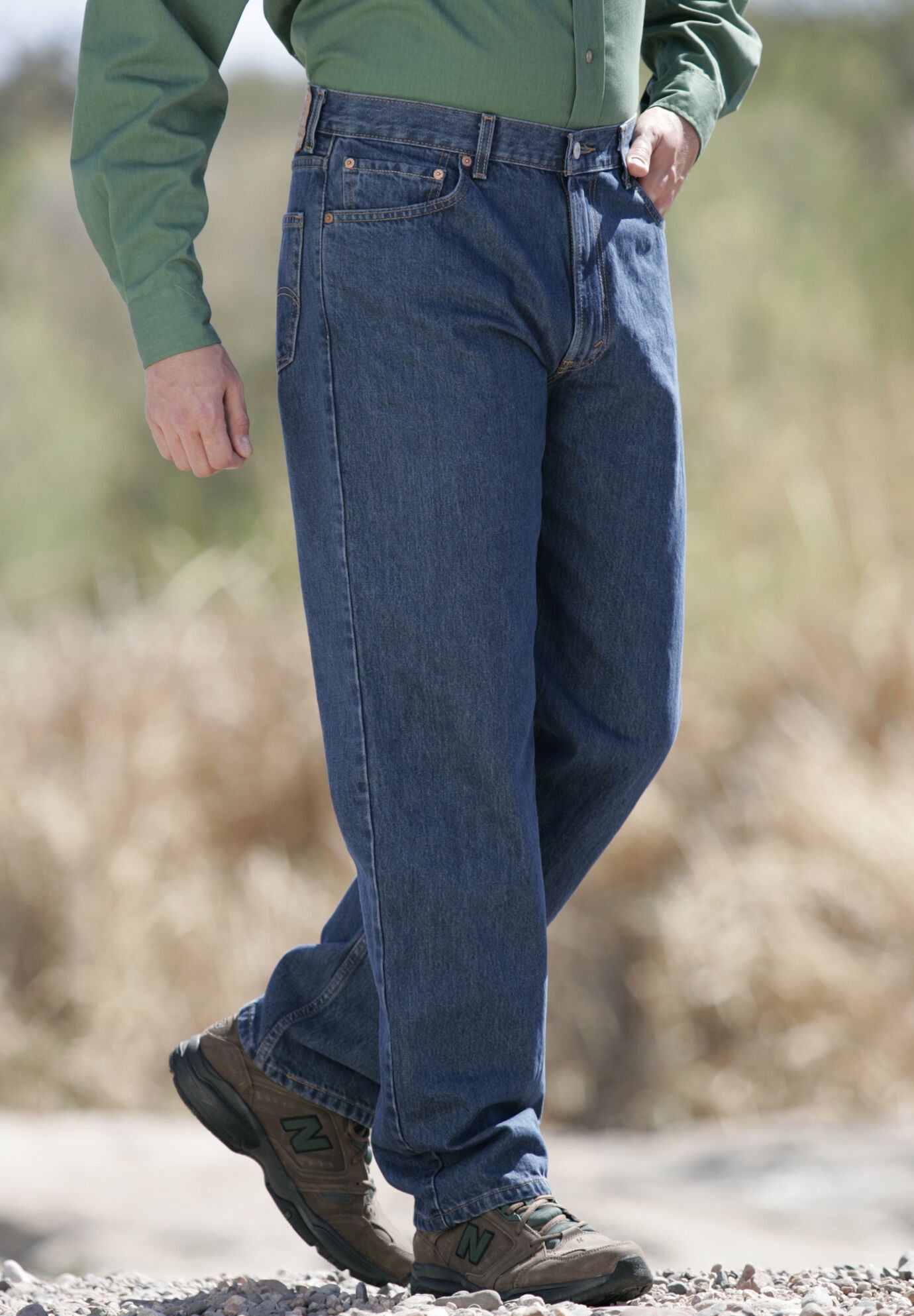 black levi's 550 relaxed fit jeans