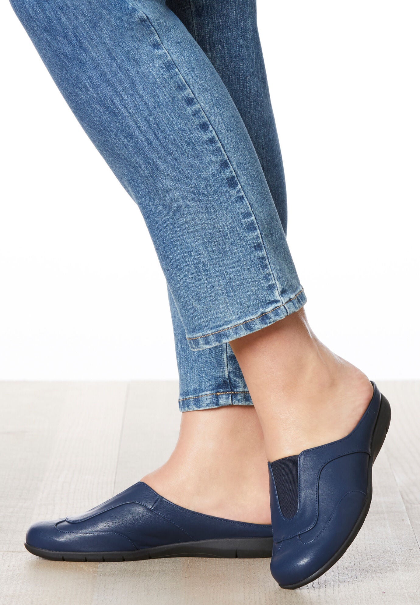 The Kailey Mule , , alternate image number 6