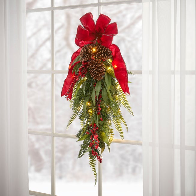 Pre-Lit Winterberry Hanging Swag image number 1