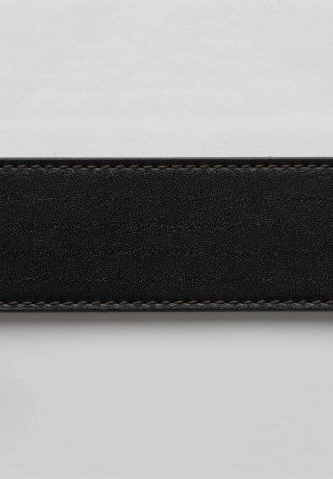 Casual Stitched Edge Leather Belt image number 1