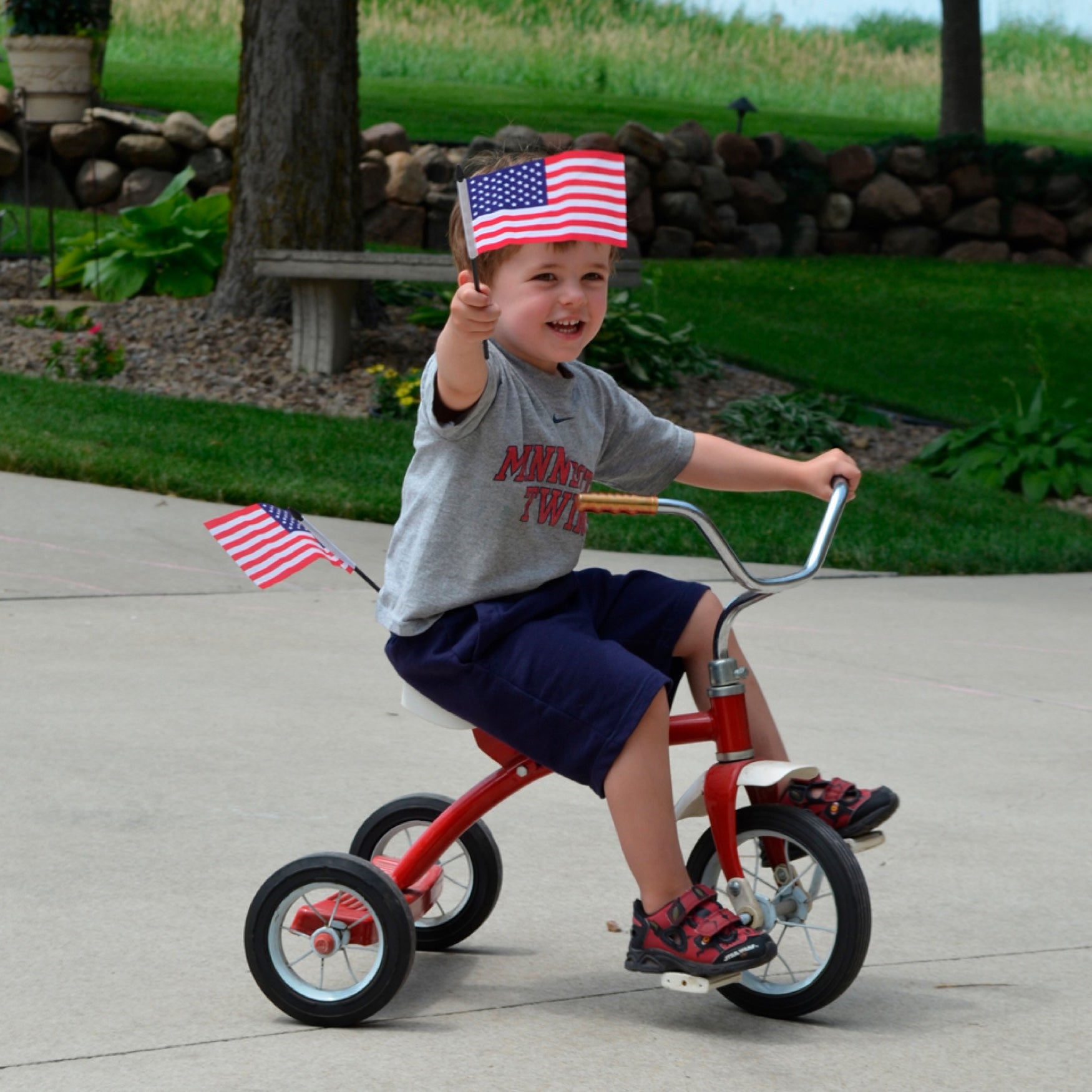 Set of 12 American Flag Sticks image number 1