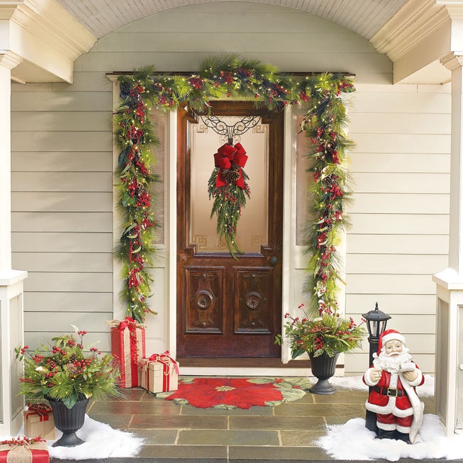 72"L Winterberry Garland image number null