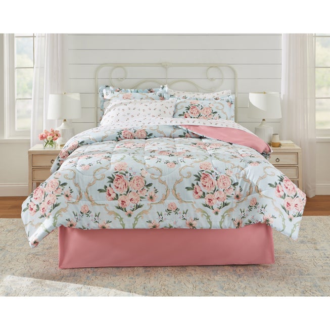 Wentworth Bed-in-a-Bag Comforter Set image number 0