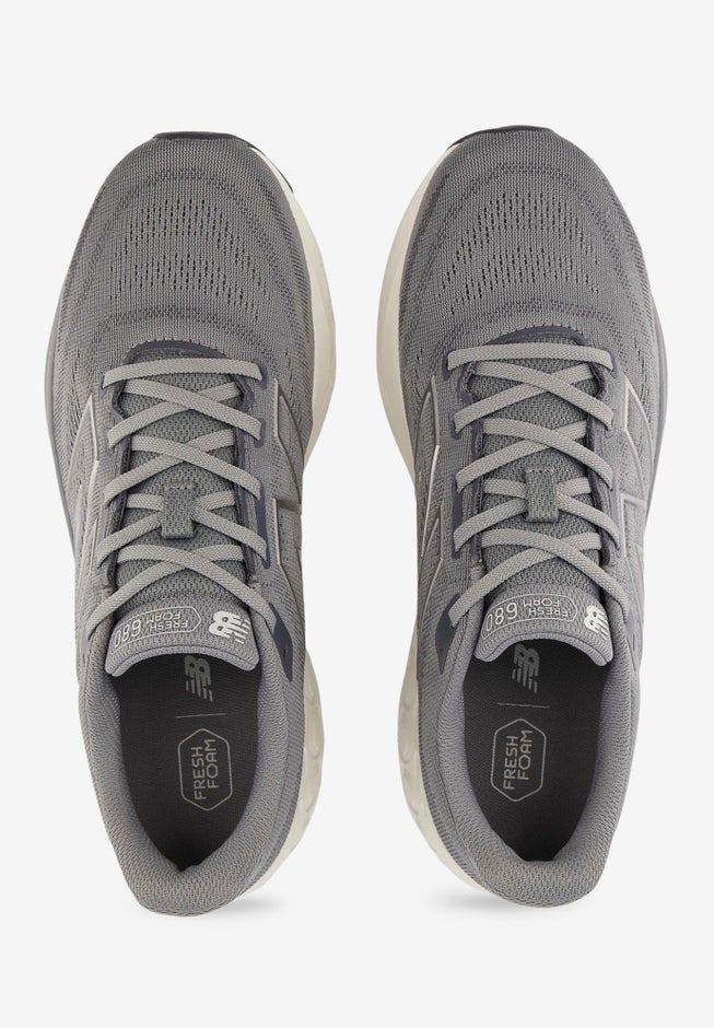 New Balance® M680 V8 Shoe image number 3