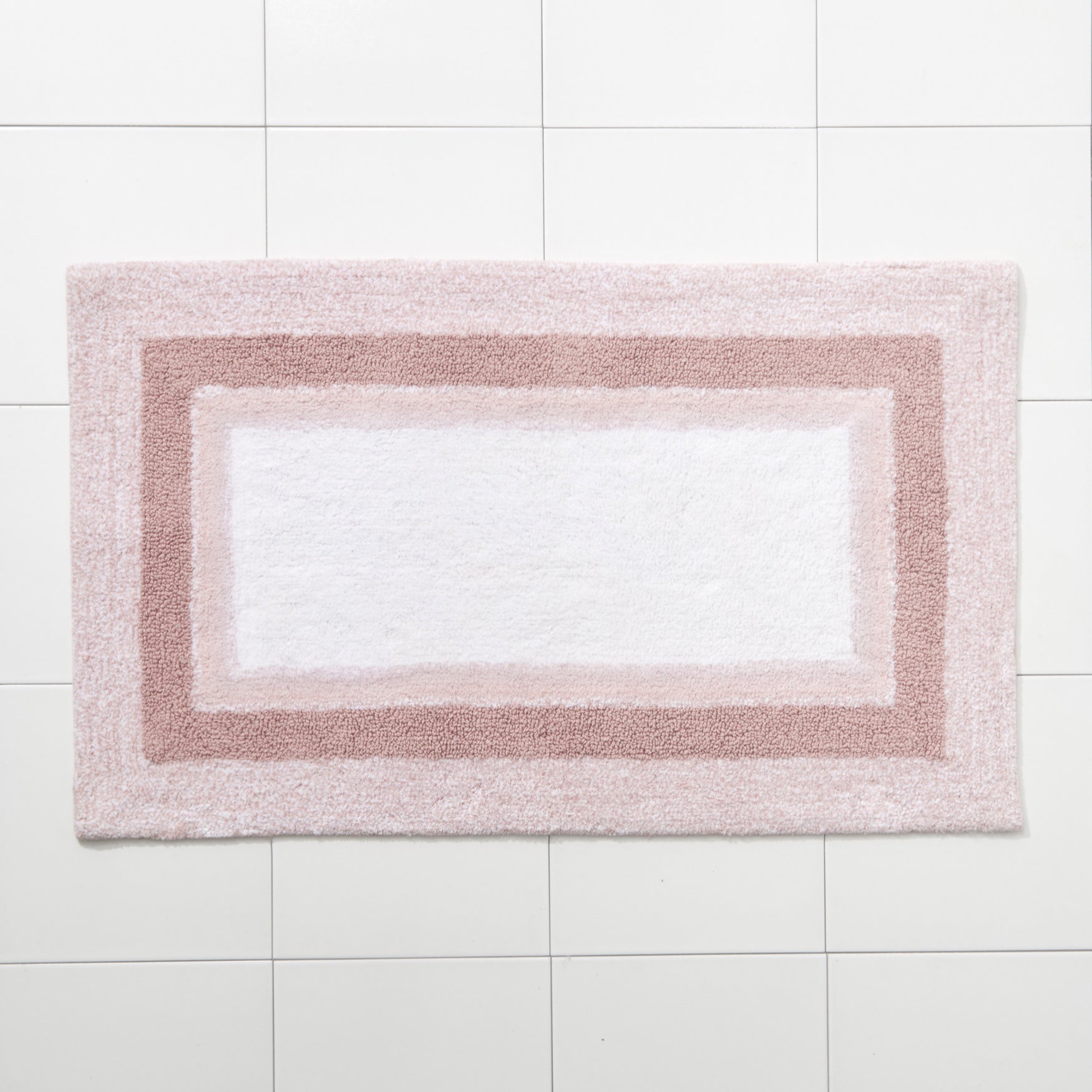 Amore Ombre Bath Rug image number 0