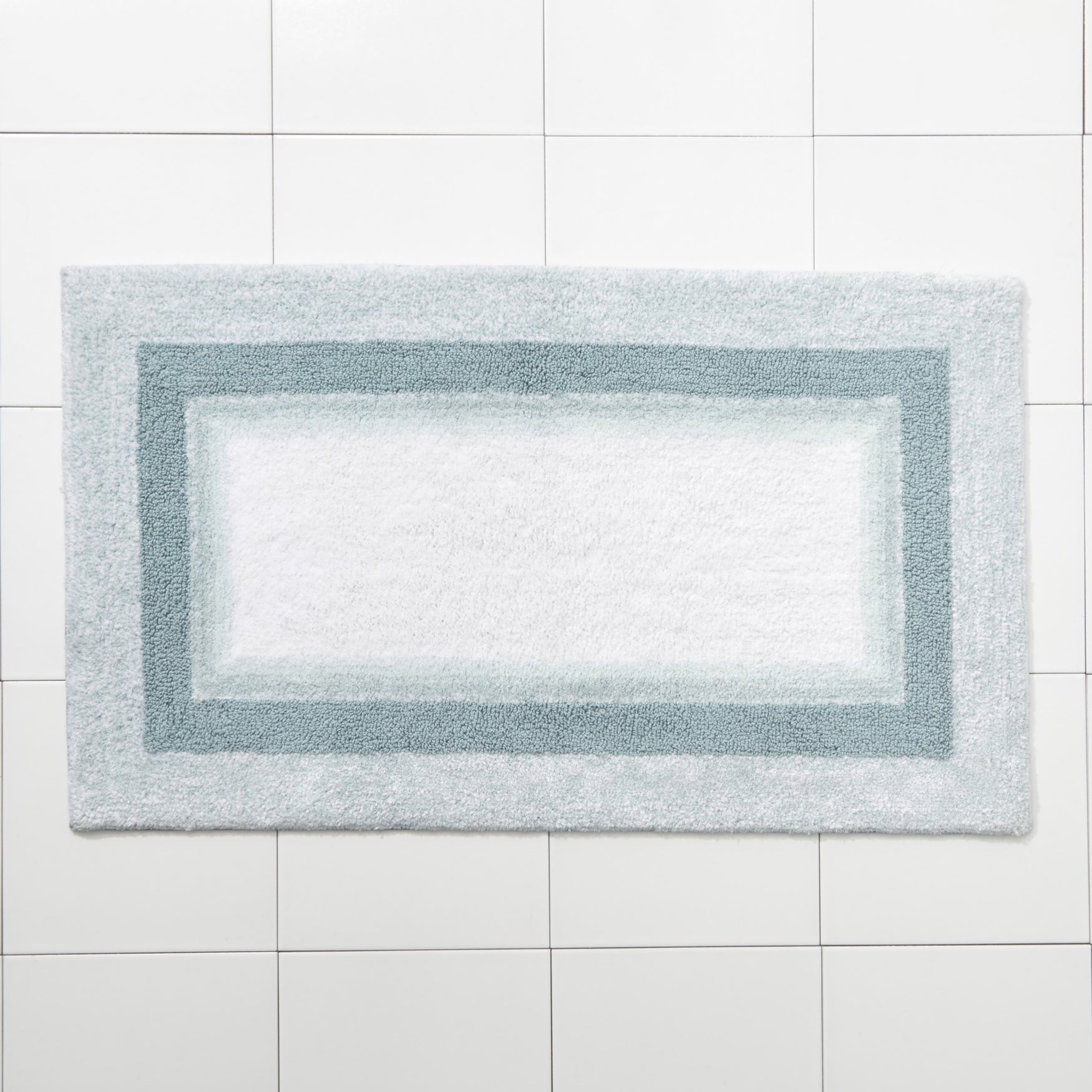 Amore Ombre Bath Rug image number 0