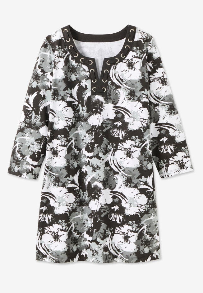 7-Day Three-Quarter Sleeve Grommet Notch Tunic image number 5