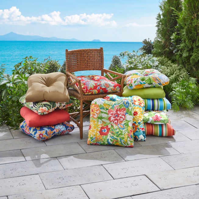BH Outdoor Performance Tufted Wicker Chair Cushion image number 1