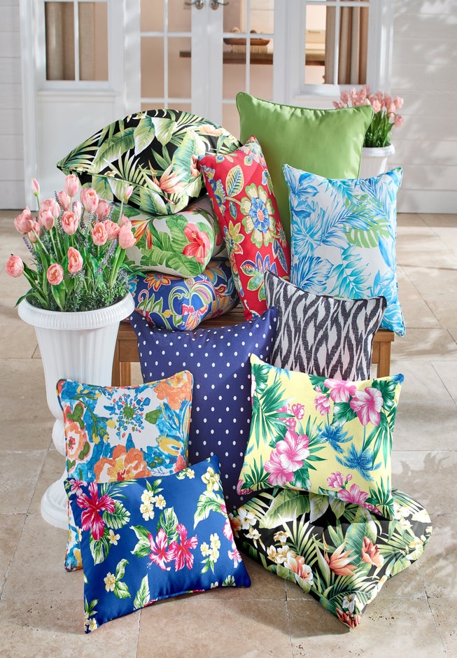 BH Outdoor Performance 20" x 13" Lumbar Pillow image number 1