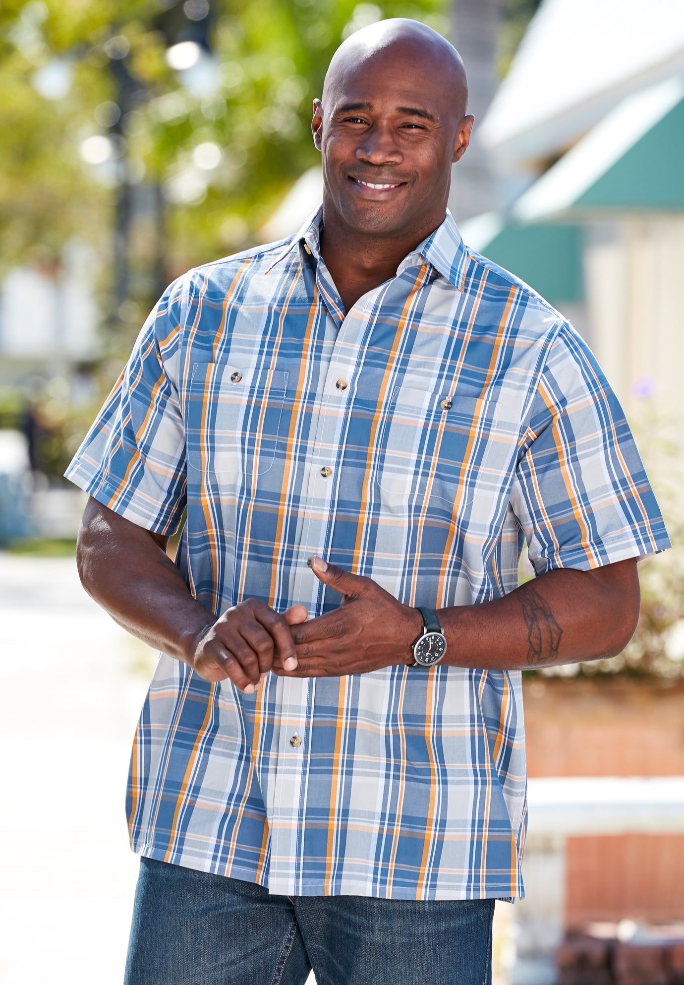 Plaid Wrinkle-Resistant Short Sleeve Button Down image number 0
