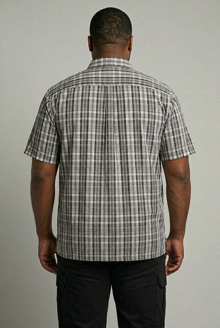 Plaid Wrinkle-Resistant Short Sleeve Button Down image number 3