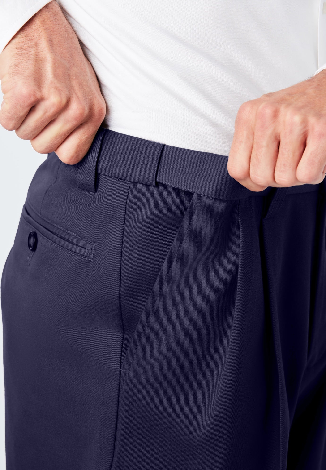 Relaxed Fit Wrinkle-Free Expandable Waist Pleated Pants image number 4