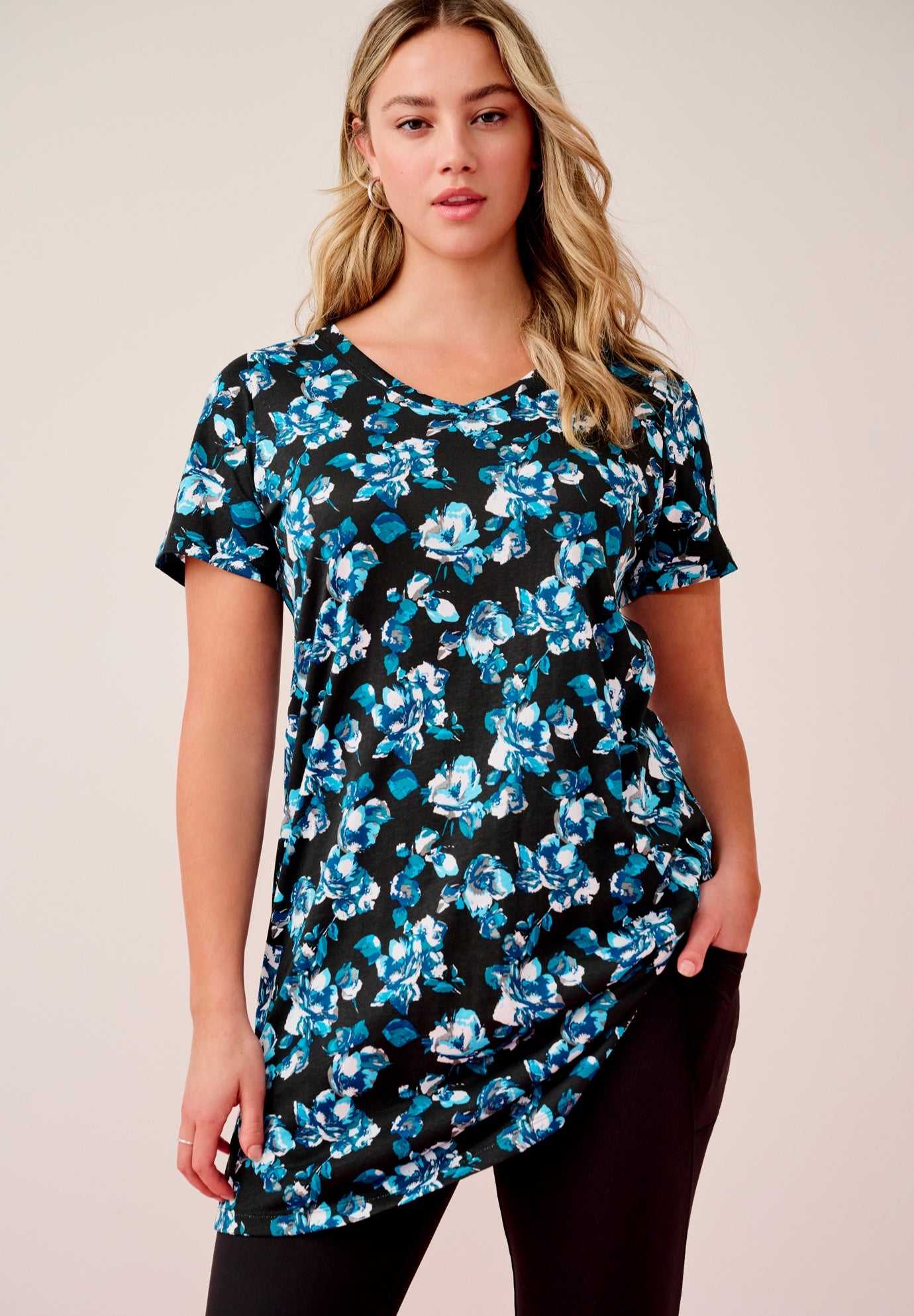 Plus Size Ultimate Cotton V-Neck Short Sleeve Tunic image number 8