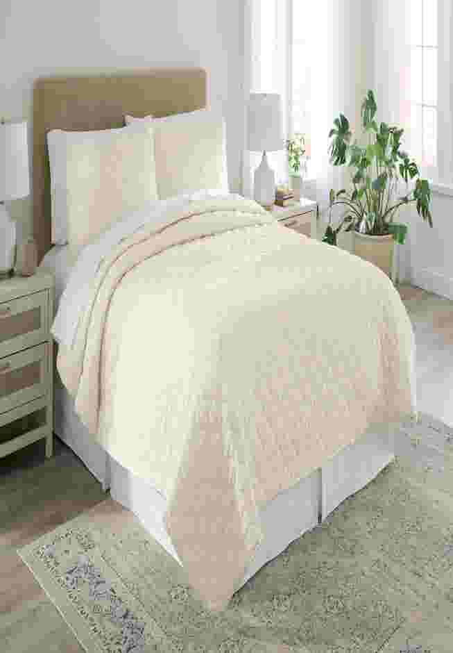Castana Quilt Set image number 0