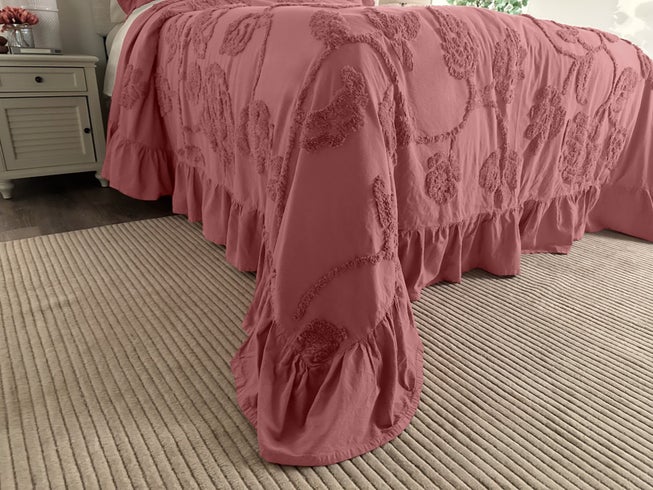 Garden Ruffle Bedspread Set image number 3